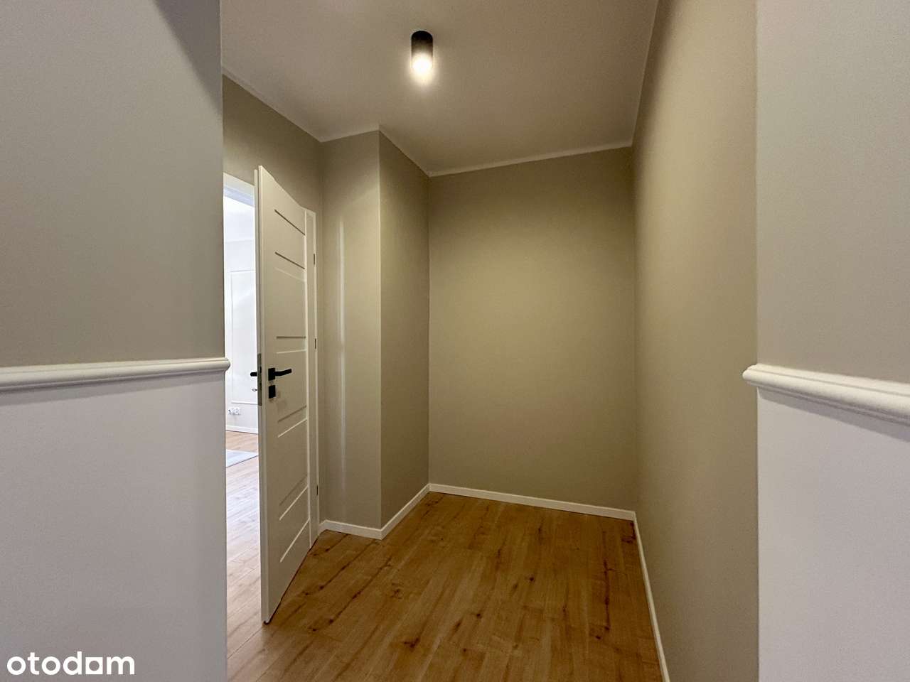 Urokliwe, rozkładowe 2 pokojowe mieszkanie w Centrum-10