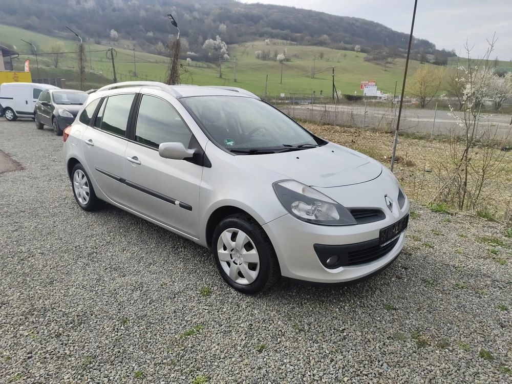Renault Clio III [2005 - 2013] III 1.4 16V Dynamique 2009