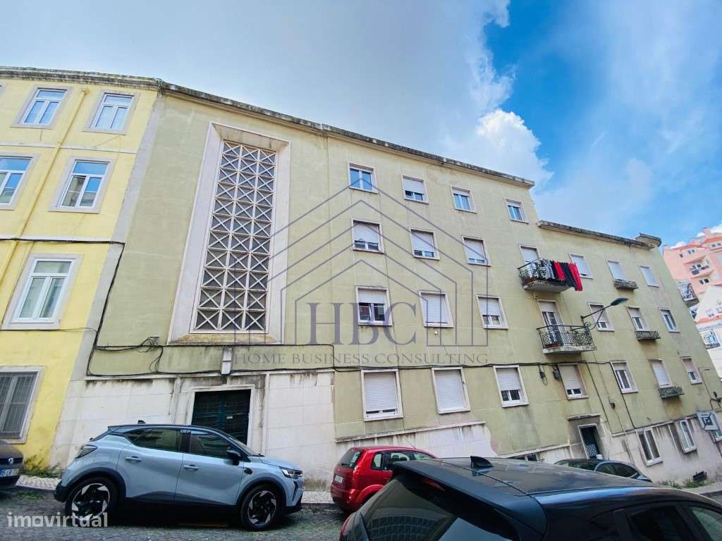 Apartamento T2 Transformado num Excelente T1 Remodelado com Vista R...-25