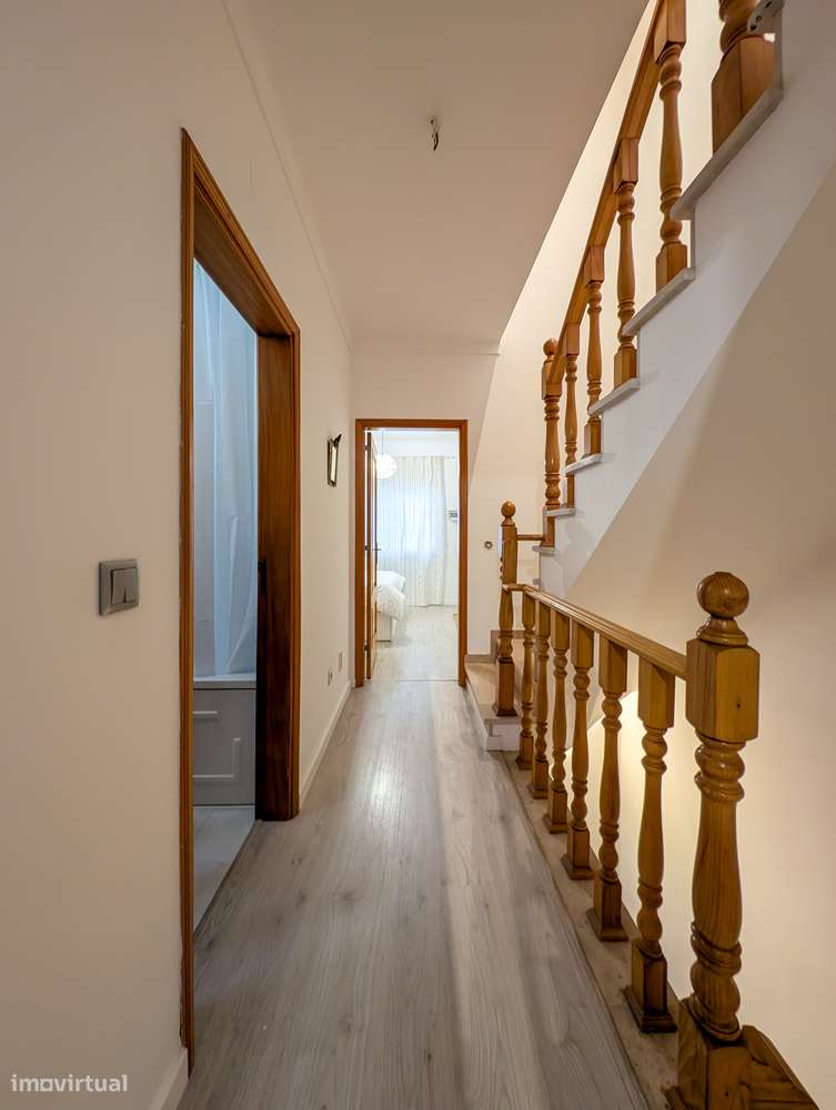 Moradia T3 Geminada Q. do Conde-39