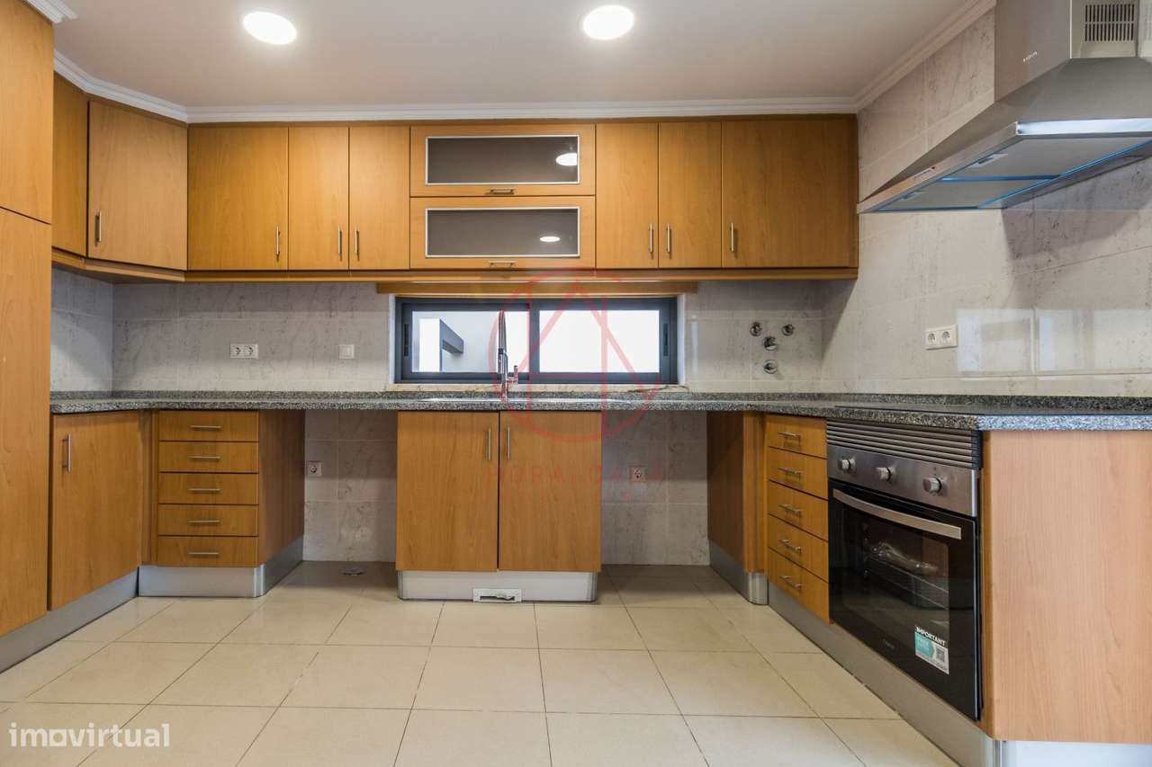 Moradia T5 Feijó-10