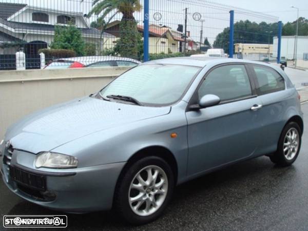 Alfa Romeu 147 1.6 T. Spark 2002 para peças - 1