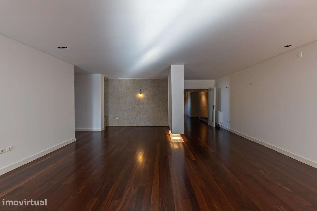 Moradia de Luxo com Elevada Privacidade, Piscinas Interior e...-20