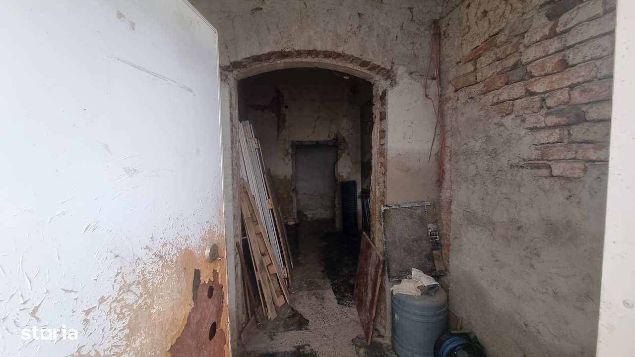 Casa zona centrală - Imagine principală: 5/8