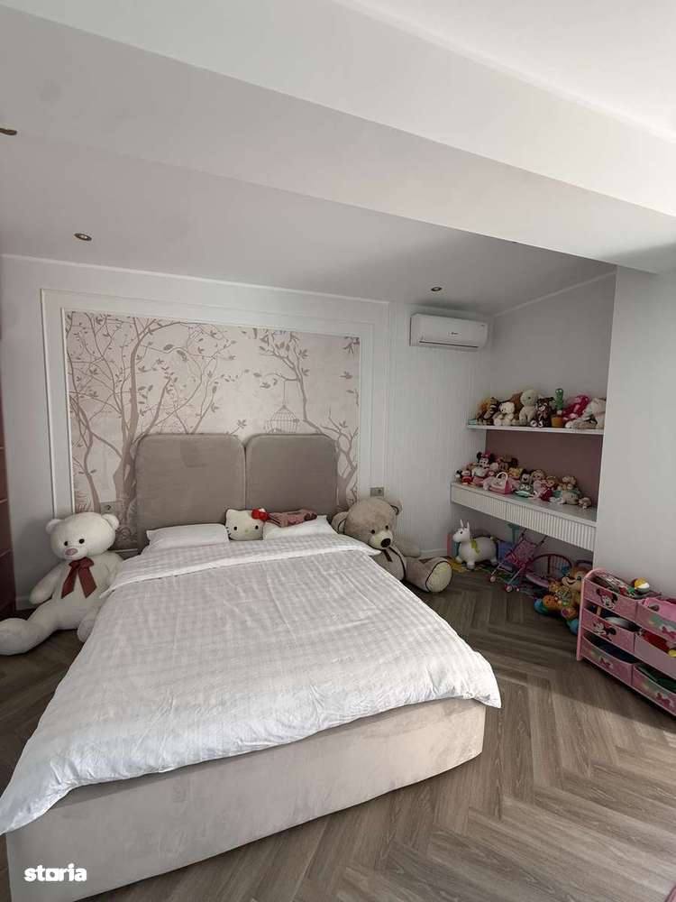 Vând apartament 3 camere - Imagine principală: 2/13