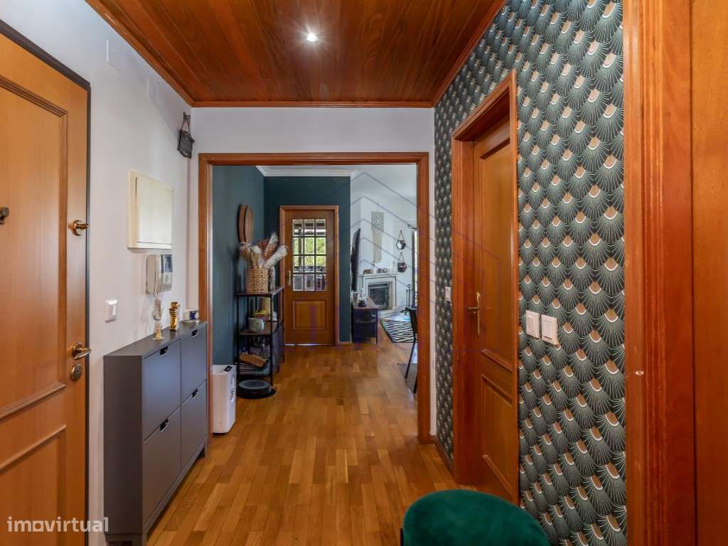 Apartamento T2 em Rio de Mouro - Conforto, Luz Natural e Excelente ...-11