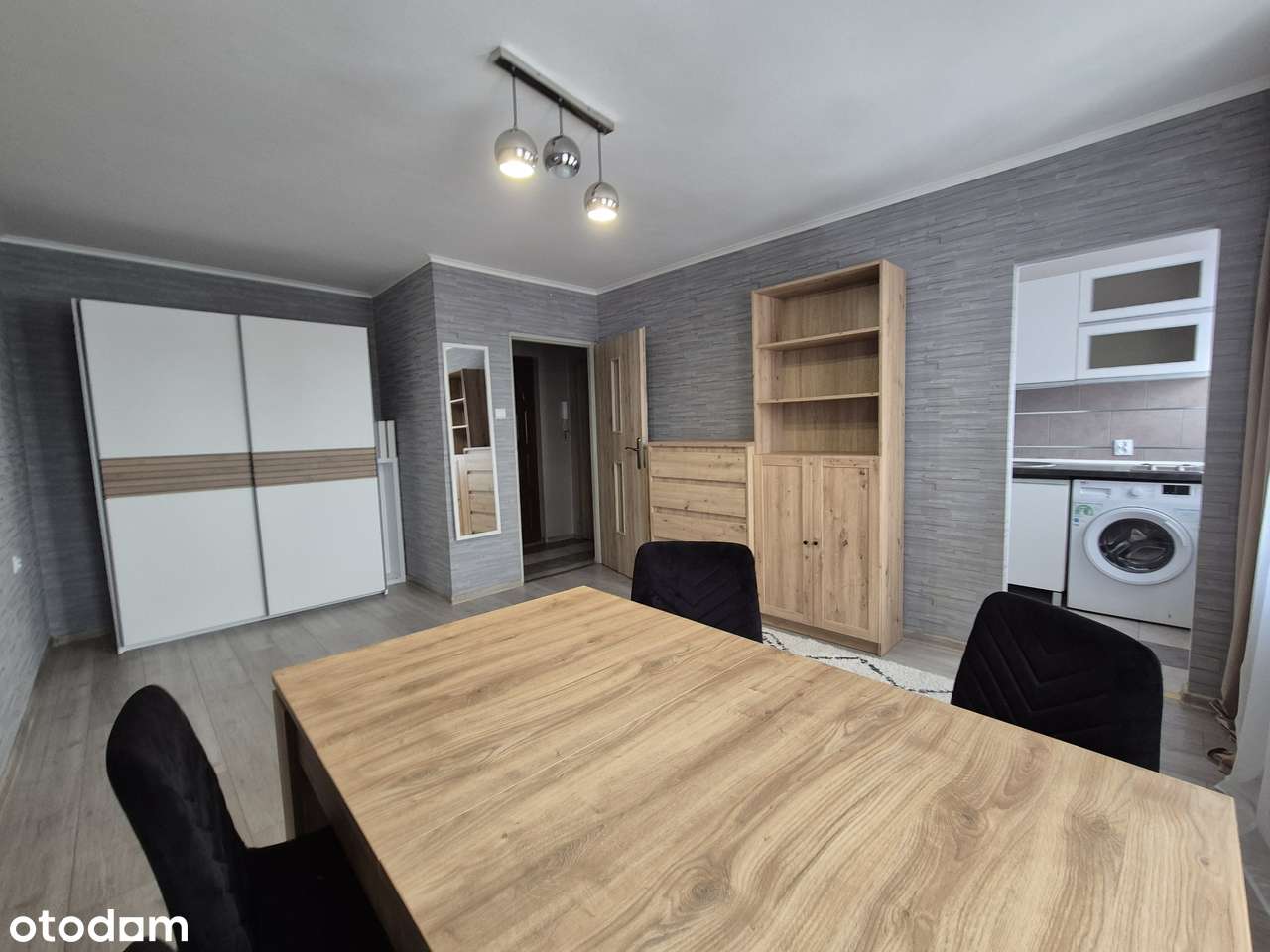 Umeblowana Kawalerka BEZ PROWIZJI - spółdzielczo-własnościowe prawo-1