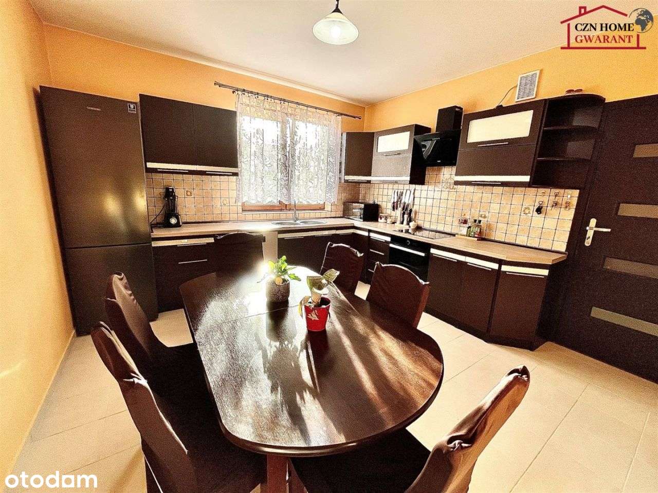 Piękny dom w uroczym zakątku Mrozów.-6