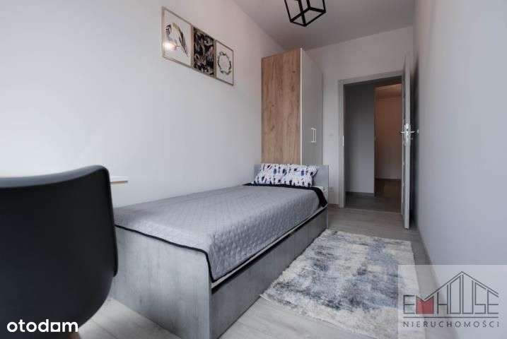 Śródmieście-3 Osobne Pokoje-Plac Świętego Macieja-0