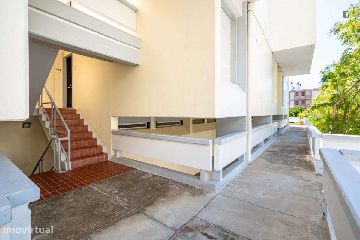 Apartamento com 2 quartos - localizado em Setubal - Grande imagem: 4/6