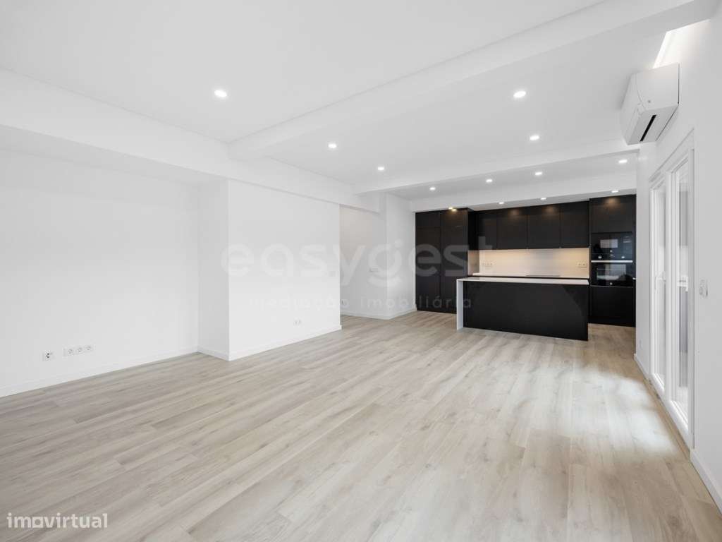 T3 Totalmente Remodelado com Open Space e Excelente Luz Natural | M... - Grande imagem: 3/26