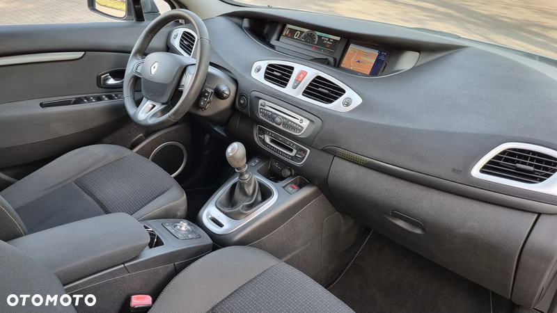 Renault Scenic - 8