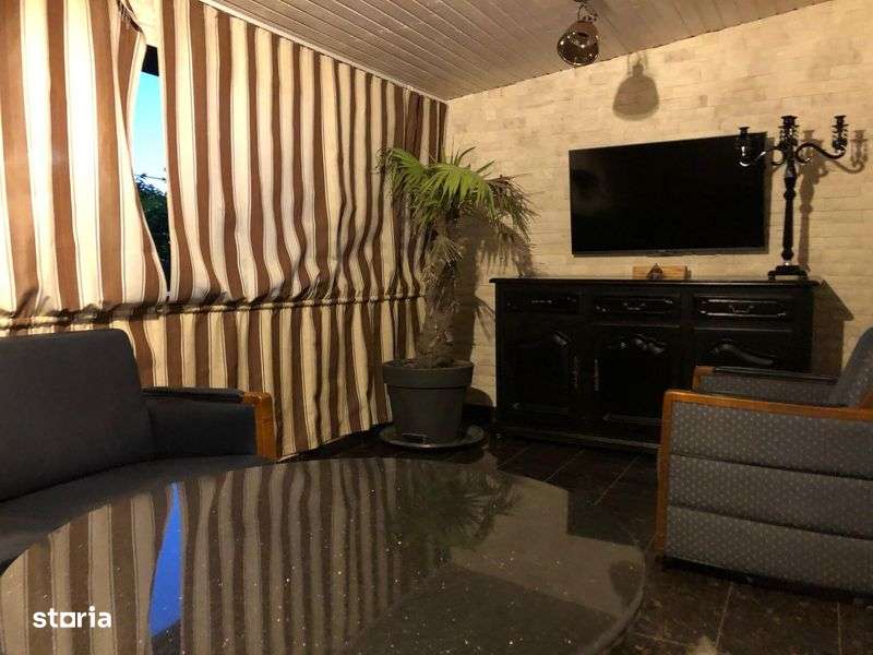 Vila cu Piscina - Imagine principală: 5/7