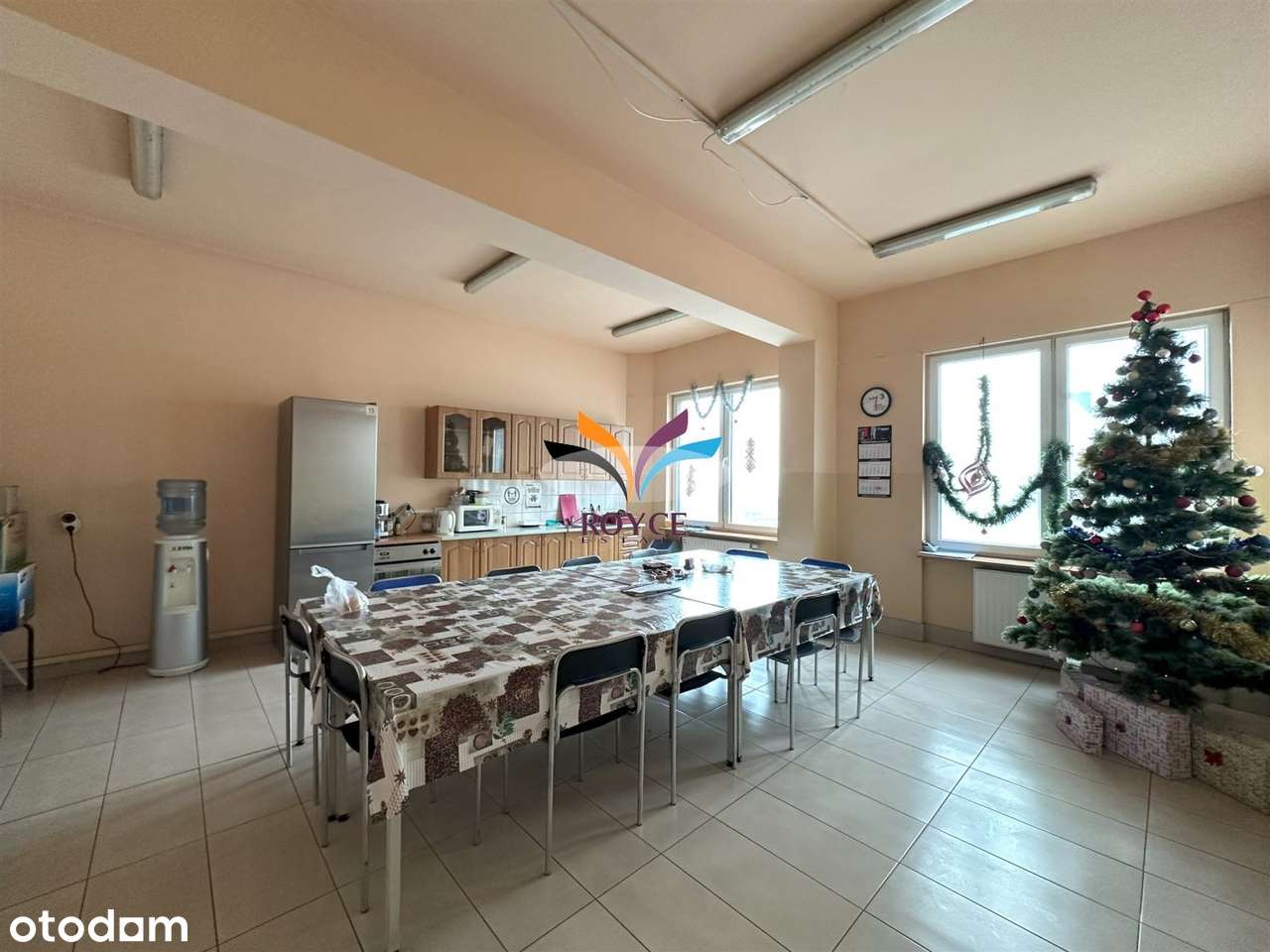 obiekt magazynowy 2686m2 działka 8222m2-17