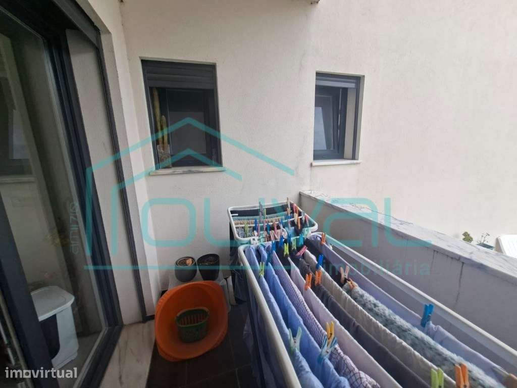 Apartamento T3 com Excelente Áreas-10