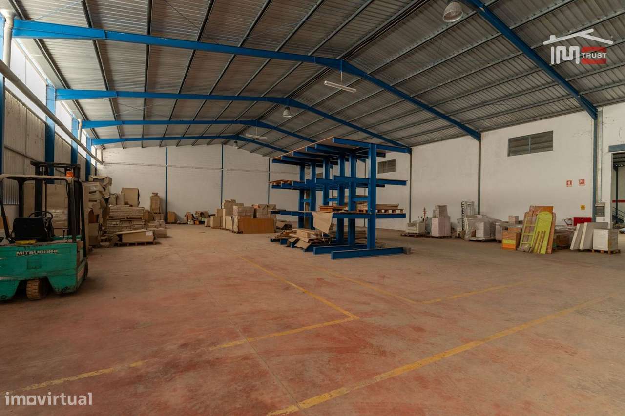 3 ARMAZÉNS (2240 M2)  PARA VENDA MAIS UM TERRENO COM 2987 M2 (OURÉM) - Grande imagem: 5/36