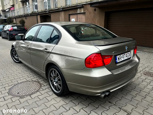 BMW Seria 3 - 13