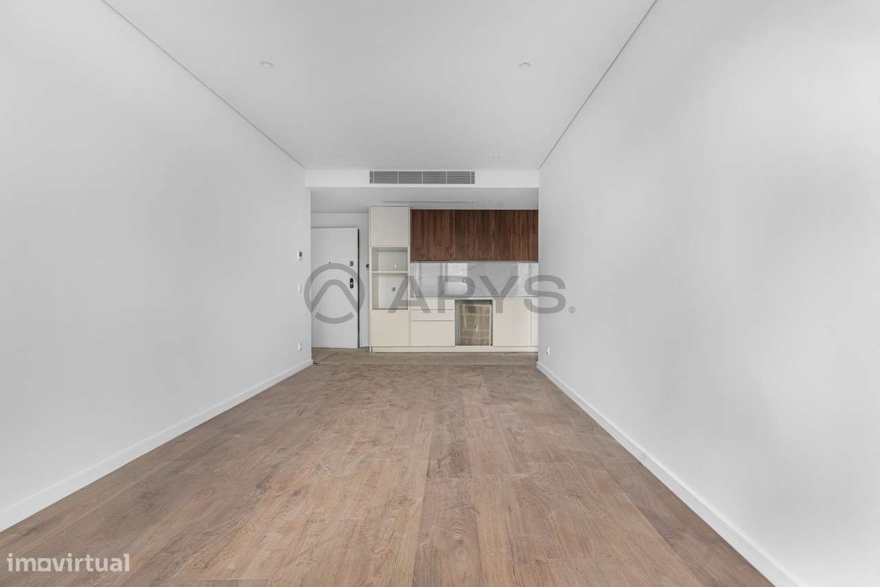 APARTAMENTO T1 NOVO - Grande imagem: 4/29
