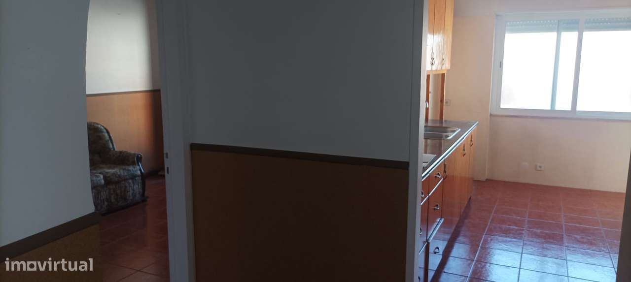 Excelente T3 na Venteira – Amadora, Grandes áreas, pronto a habitar - Grande imagem: 4/22