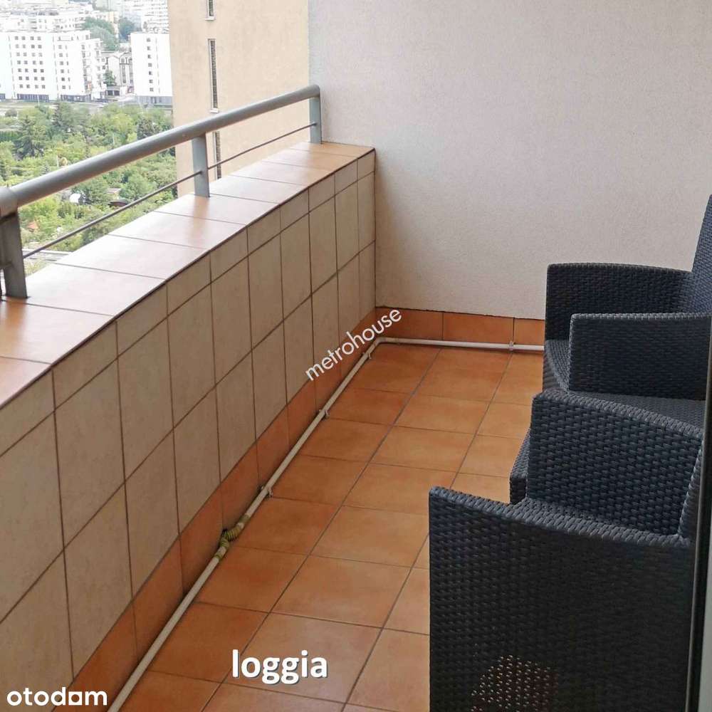 2 pokoje 44,6 m2,Klimatyzowane z loggią,Basen w budynku,METRO 2032-11