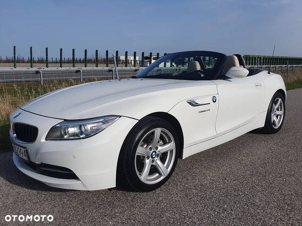 BMW Z4 sDrive28i - 26