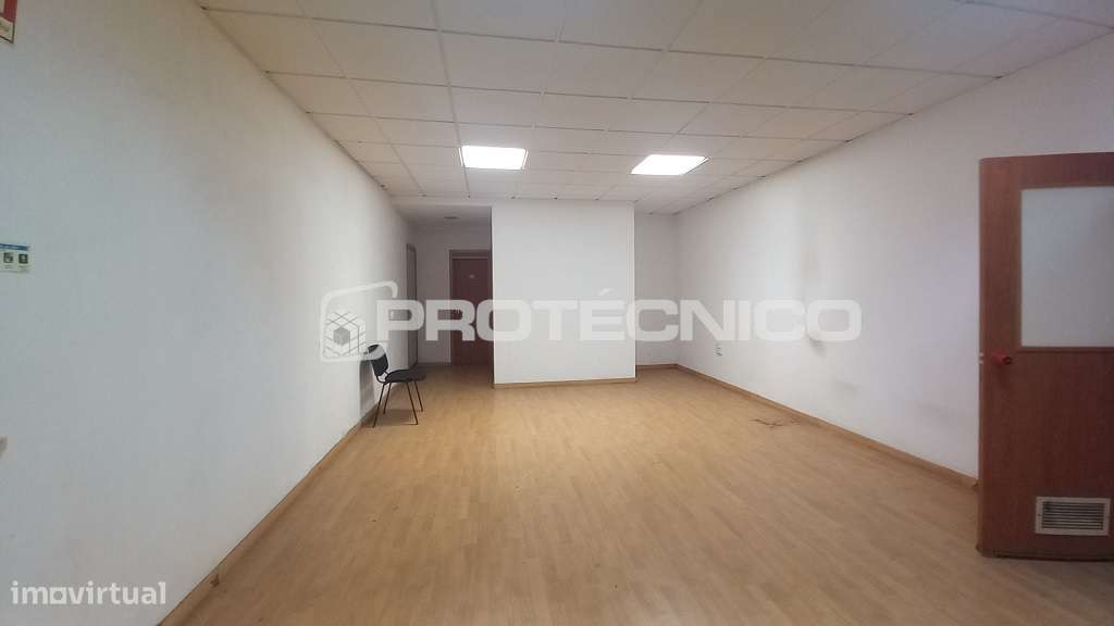 Armazém Aveiro - Arrendamento - Grande imagem: 5/12