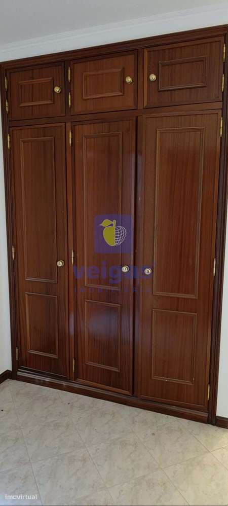 Nova Entrada - T2 na Cavaleira com Parqueamento-10