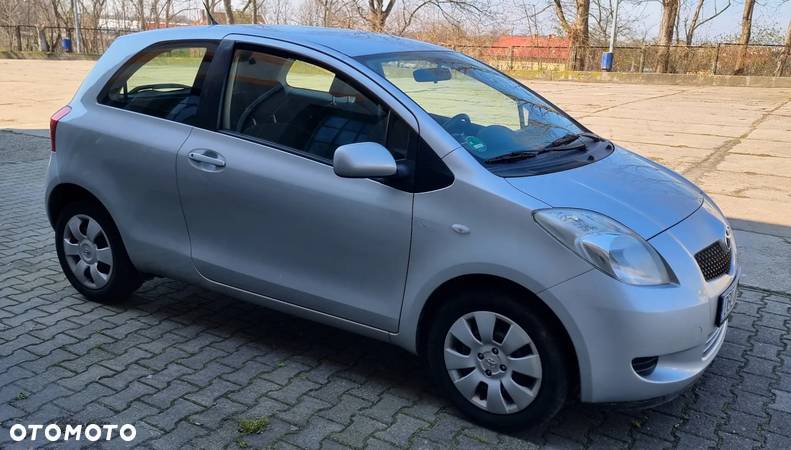 Toyota Yaris 1.0 Active - 9