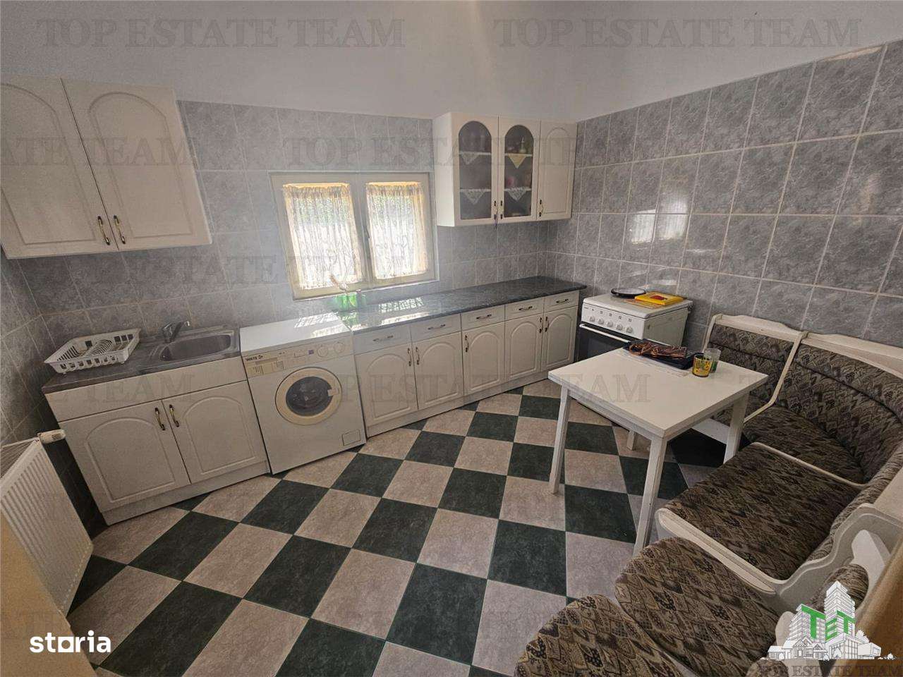 Casa cocheta cu gradina superba 800 metri ultracentral Gaesti - Imagine principală: 4/17