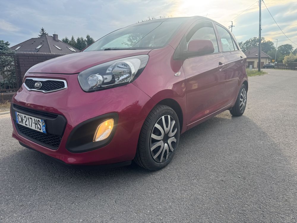 Kia Picanto (Morning) II (2011-) 1.0 Attract 2013