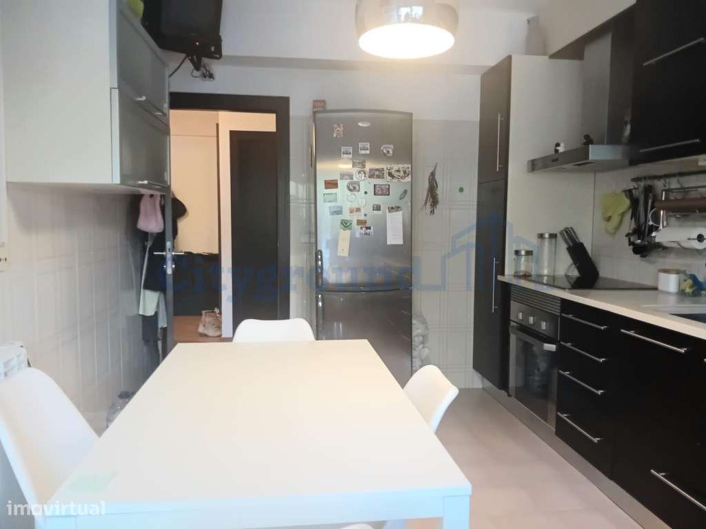 Apartamento T3 no Centro de Ourém com Terraço-7