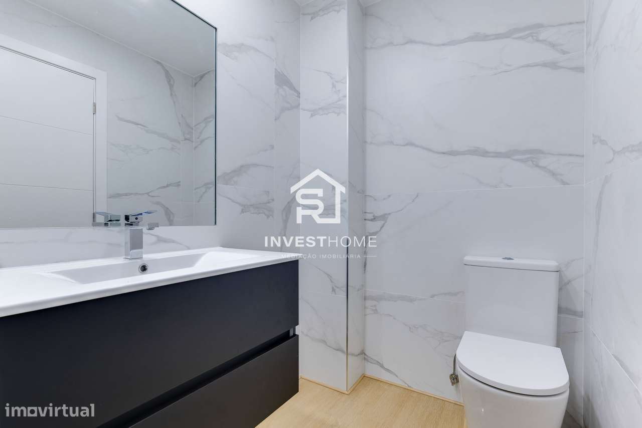 Apartamento T2+1 | Renovado | Boas Áreas | Varanda | 2 Lugares Garagem-21