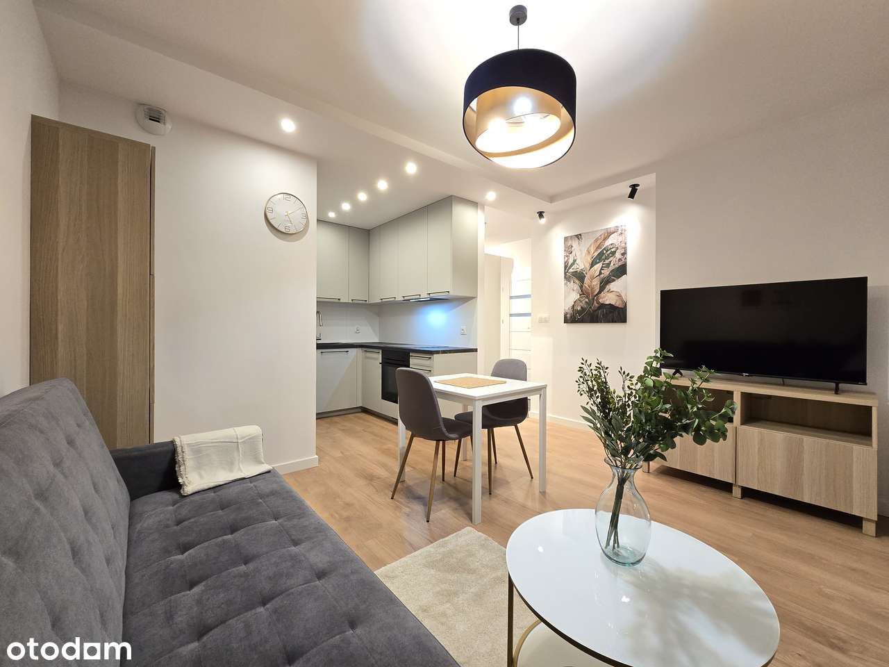 Lux Do życia lub pod wynajem, Lokum Porto Pojemne szafy, wygodne łóżko-0