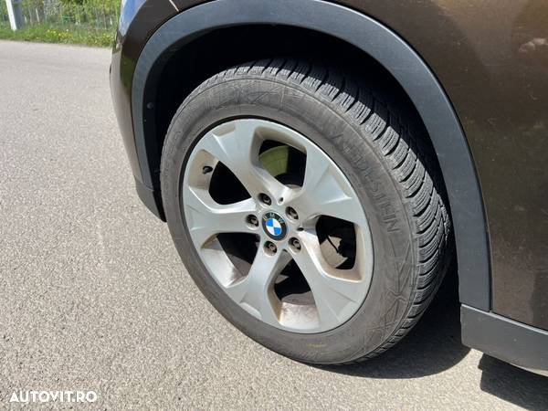 BMW X1 xDrive18d xLine - 15