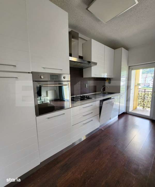 Apartament 2 camere, 52 mp, 2 balcoane, pod 45 mp, parcare, zona Porii - Imagine principală: 4/15