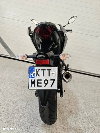 Yamaha MT - 28