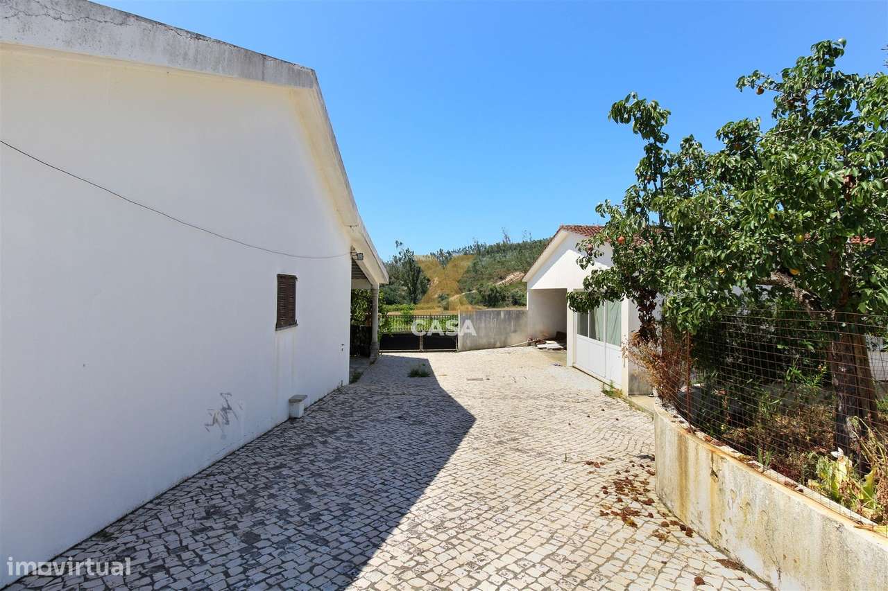 Moradia T3 Venda em Rio de Couros e Casal dos Bernardos,Ourém-51