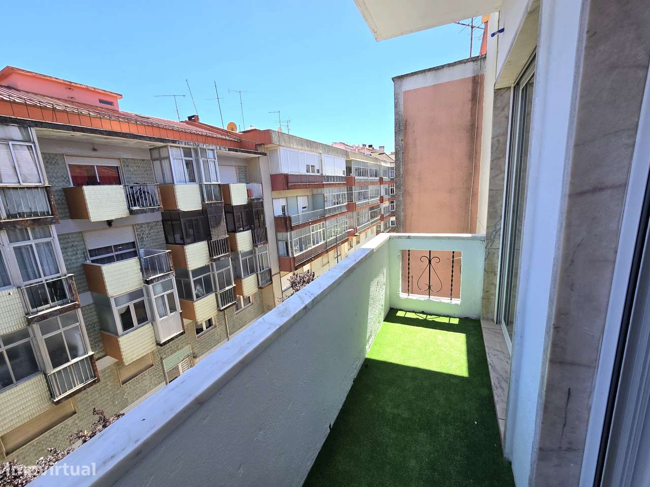 Apartamento T3 Totalmente Remodelado – Cacém-20