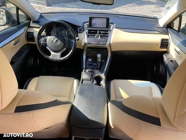 Lexus Seria NX 300h - 1