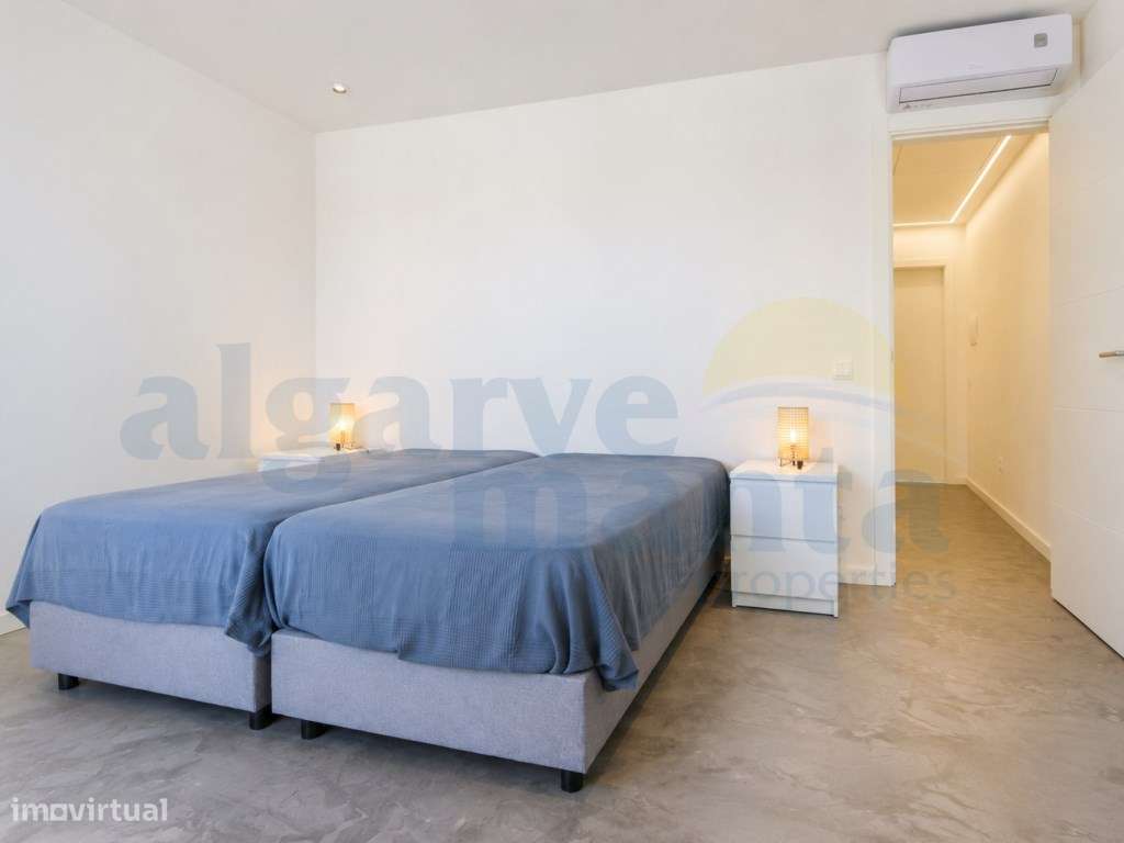 Moradia T3 Geminada com Piscina Privada em Manta Rota-20