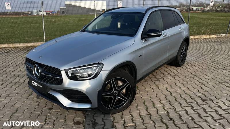 Mercedes-Benz GLC 300 e 4MATIC - 1