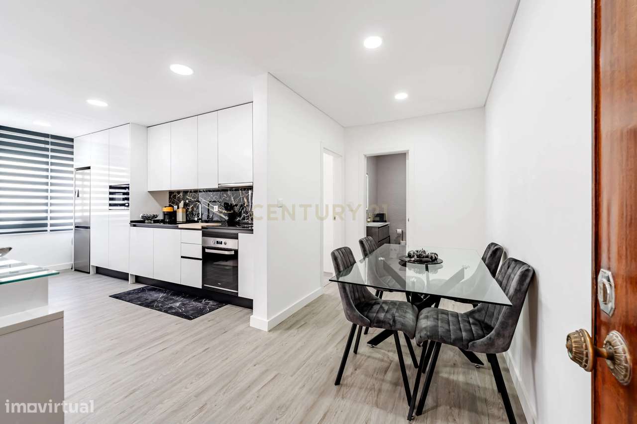 Apartamento T1 Como Novo, em Corroios-5
