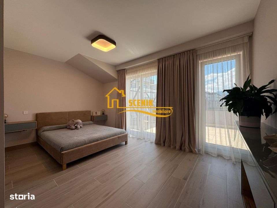 Penthouse de exceptie, vedere Tampa, acces exclusivist cu liftul pana-9