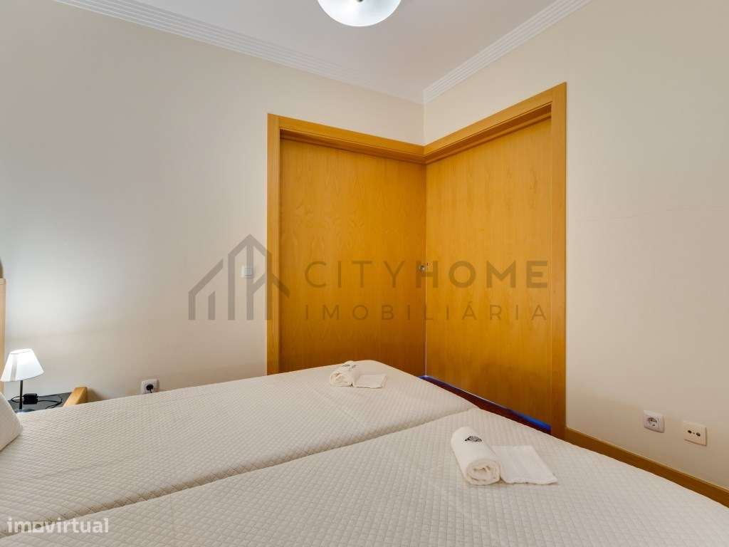 Apartamento T1+1 com piscina, elevador e 2 lugares de estacionament...-12