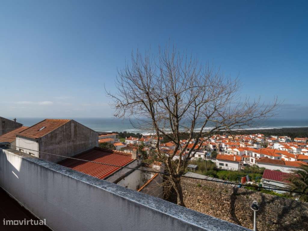 Apartamento T3 com varanda e vista deslumbrante para a Praia do Nor...-35