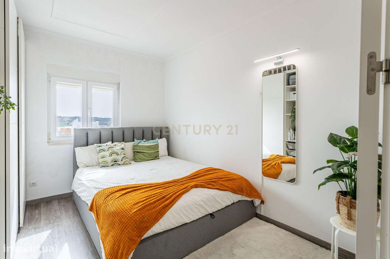 Apartamento T4 em Vialonga-12