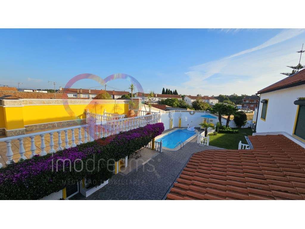 Moradia T6 com piscina + apartamento T1 em Esgueira, Aveiro-19