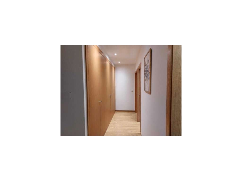 Apartamento T3 em Moreira da Maia, com 3 frentes, churrasqueira na ...-10
