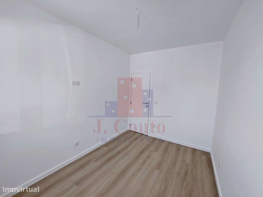Apartamento T2 em Caldas da Rainha-21