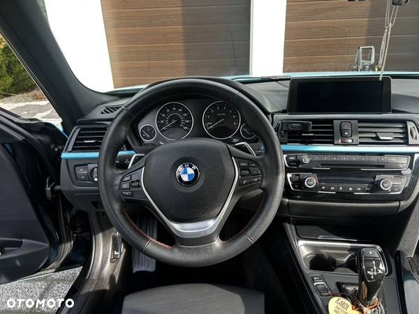 BMW Seria 3 328i Touring Sport Line - 23